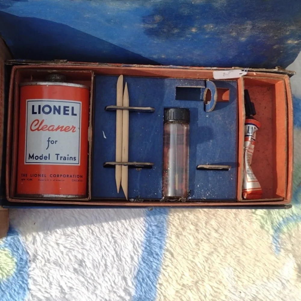 Lionel Train Remote Control Switches & Maintenance Kit - Picture 3 of 7